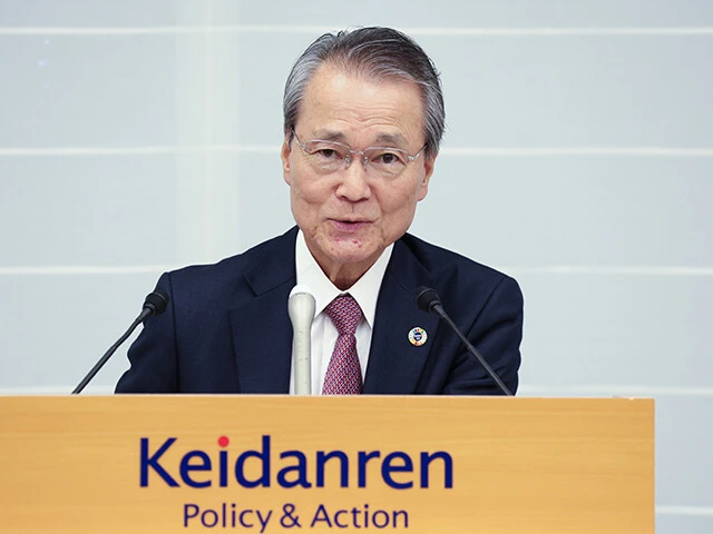 経団連の加盟企業には賃上げのペースはそこそこに、株主には高配当をアピールする東証プライム上場企業も多い。写真は筒井義信会長