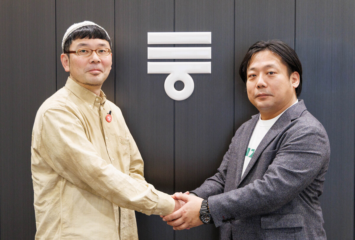 （右）ミツカン マーケティング本部・本部長の村重氏と（左）日本シュウマイ協会会長のシュウマイ潤