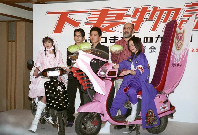 ノア氏がこよなく愛する映画『下妻物語』（2004年）。舞台は茨城県下妻市で、ロリータ少女とヤンキー少女の友情を描く青春コメディ