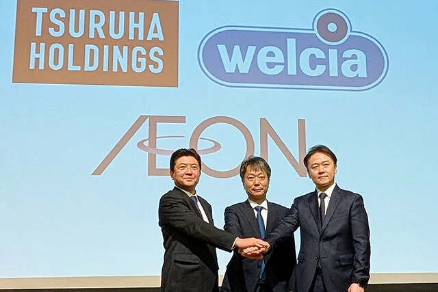 本来の計画より2年早めての経営統合となったツルハHDとウエルシアHD。同時にイオン傘下となることで食品事業や流通の強化を図る