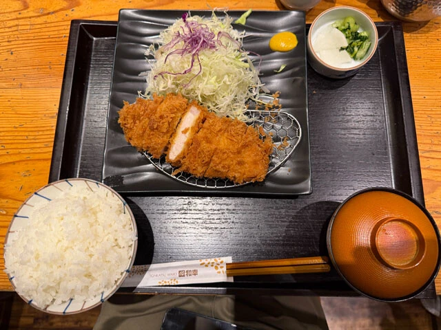 とんかつ和幸のロースかつ御飯（1530円）