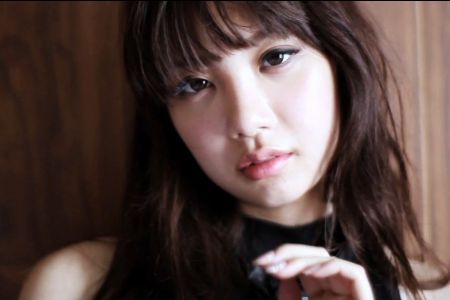 グラビア界に降臨した“神の乳をもつ女”安齋ららが、ついに映像解禁!(週刊プレイボーイ16号、オリジナルDVD「BIRTH」より)