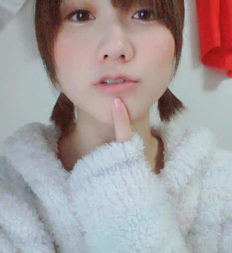 自画撮り写真は「ファンの方にいただいた着心地良すぎる部屋着」