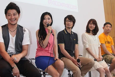 冒頭の過激なベッドシーンについて聞かれると、「そう?」と聞き返す壇蜜