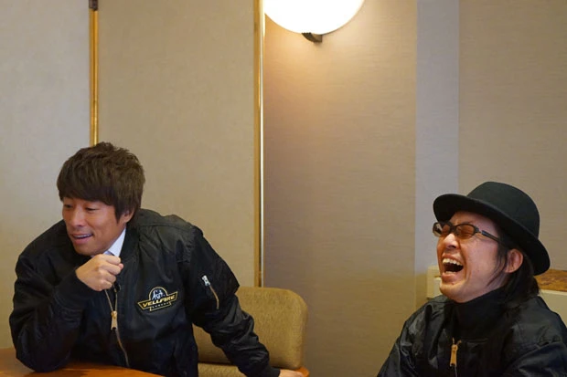 ヤンチャな大人たちが闊達(かったつ)に意見を飛び交わす。う~ん、悔しいけど淳さん、カッケー!