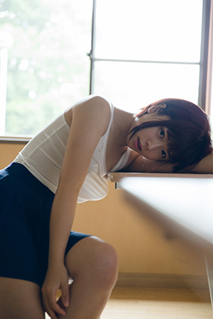 新連載エッセー「白目むいちゃいました」をスタートした紗倉まなが付録DVDで実家に自宅まで公開!?