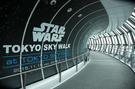  展望回廊の奥行き感も宇宙船っぽくてワクワク！