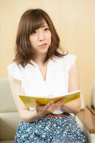  ネタ帳を持ち歩き、思いついた小噺を書き込むほどの落語愛を語る川奈ゆう