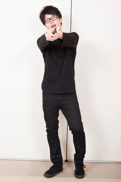 1、芝山がナイフを持った犯人として登場