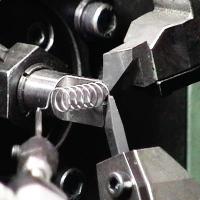 機械によって出る音も様々。普段見ることのない重厚な機械の美しさも堪能できる