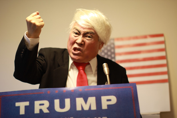 南伸坊のなりきり“トランプ”もそっくり!
