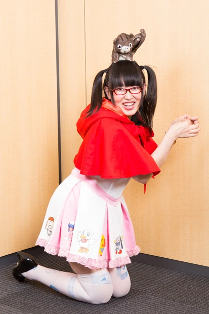  ４、「イタタタ。でもよかった。転んだおかげでキレイなお花を見つけた」と言う