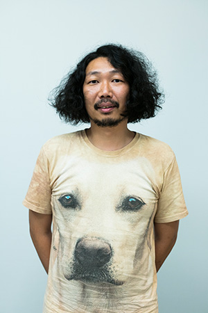 元お笑いコンビ「カリカ」、ピン芸人・マンボウやしろとして活躍。脚本・演出家の家城啓之さん