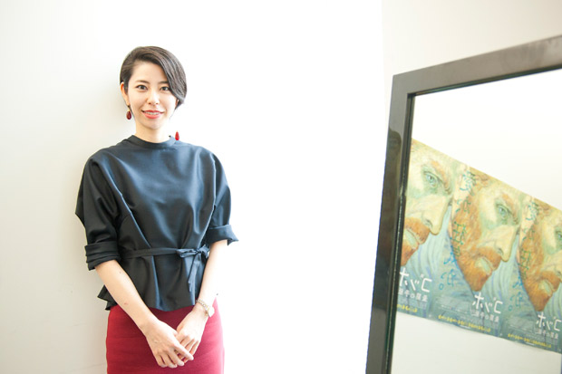 日本人でただひとり ゴッホの大プロジェクトに参加した美人画家 古賀陽子 朝の情報番組でパックンが紹介していて エンタメ ニュース 週プレnews 週刊プレイボーイのニュースサイト