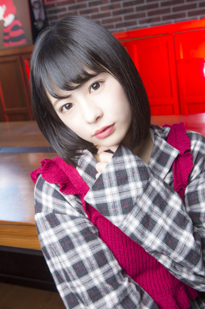 12月3日に広島での単独ライブでライブパフォーマンスを初披露した深瀬美桜。本人いわく、一番難しい曲は『冗談じゃないね』とのこと
