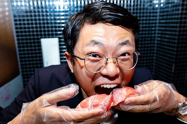 『週プレ酒場』2周年を記念して『マグロの握りすし』も食べ放題もスタート