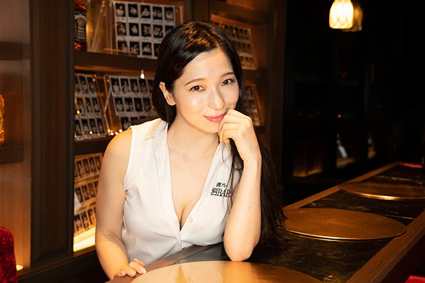 『バチェラー・ジャパン』で話題を呼んだ鶴あいかの願望は、年上男性をわざと困らせて「参ったね」と苦笑いされたい?