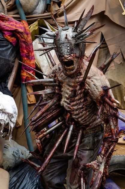 エグすぎなゾンビの造形や描写も本作の見どころ。バリエーション豊富だからグロ好き必見だ