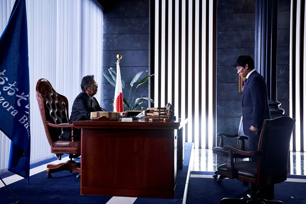 古谷一行さんとも共演。現場には年上の俳優が多く、久々に織田さんは新人のような気分を味わったそうだ