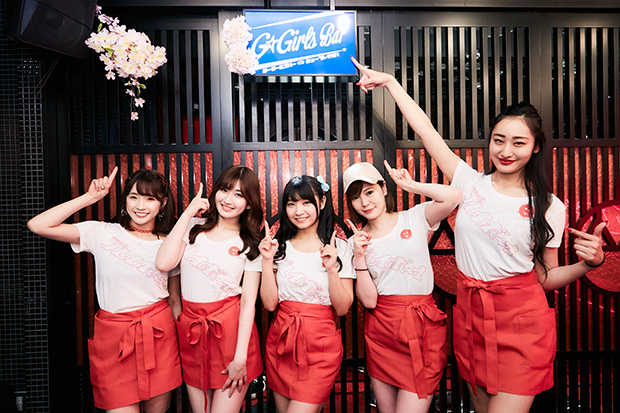 左から堀アキ、月城まゆ、永井里菜、北出ゆい、Kagami