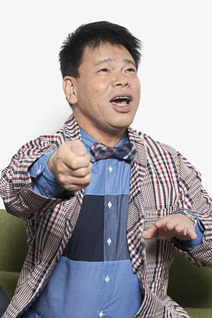 楽しそうに青春時代を振り返るジミー大西さん