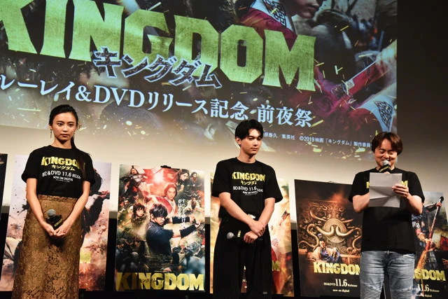 原作者で脚本にも参加した原のコメントも松橋プロデューサーが代読。脚本制作時に「映画にするうえで、左慈(さじ)と信が対峙するシーンのセリフが出来た時、映画が出来たと思った」という