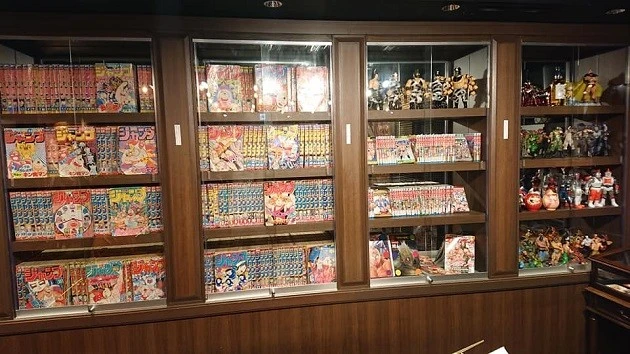 懐かしのジャンプコーナーの横にはキン肉マンが!