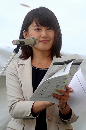 1992年11月21日生まれ、福岡県出身。西南学院大学経済学部卒業後、2015年に日本テレビに入社。ポッチャリ体形ということもあり、先輩の水卜麻美アナと比較されることが多い。現在の主な担当番組は『バゲット』など