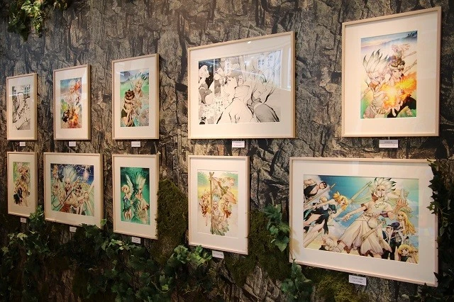 マンガの扉絵やコミックの表紙絵などのカラー原画も展示　©米スタジオ・Ｂｏｉｃｈｉ／集英社