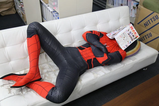 都合が悪くなると寝てしまうスパイダーマンさん
