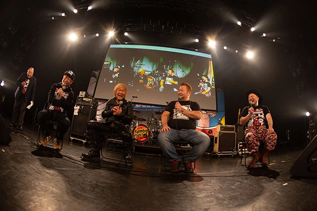 左から、ゆでたまご・嶋田先生、串田アキラさん、ハチミツ二郎さん、ハリウッドザコシショウさん