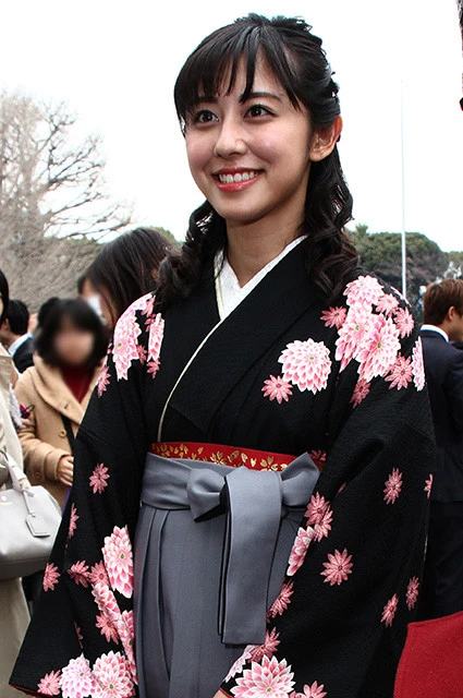 看板アナたちが次々に退社・結婚...。テレビ朝日は女子アナの人材不足に？