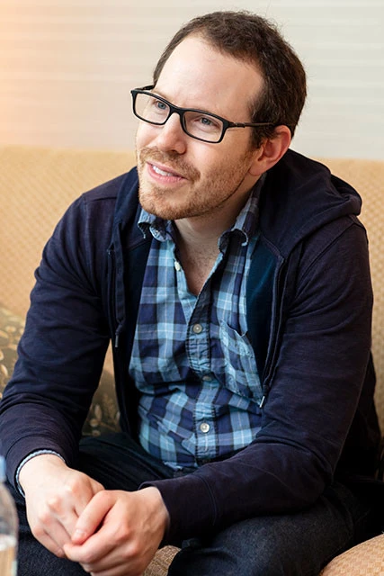 新作『ミッドサマー』の見どころを語るアリ・アスター監督