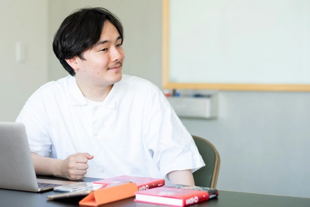 お笑い第７世代ブームを仕掛ける若手作家・白武ときおを直撃！　テレビにもＹｏｕＴｕｂｅにも携わる「越境仕事術」とは？