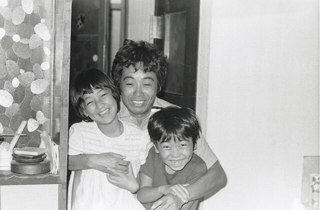 左からゆみこ氏、談志師匠、弟の慎太郎氏