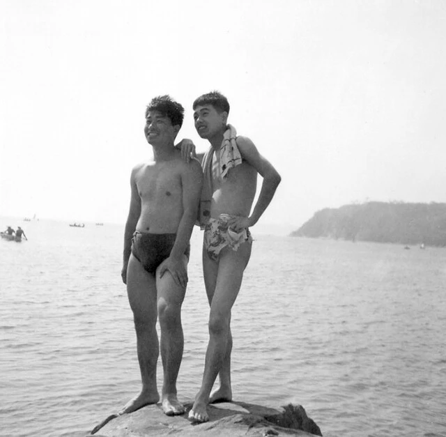 わかかりし頃の談志師匠（右）と、毒蝮三太夫氏（左）　写真提供／毒蝮三太夫