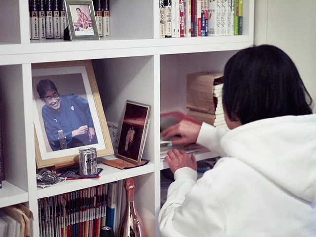 この棚にレーザーディスクがいっぱいに入っていた