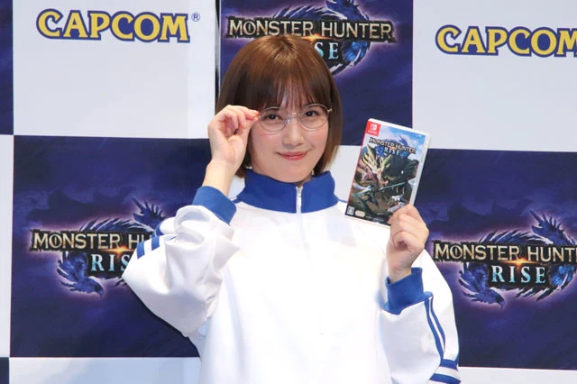 本田翼がモンハン最新作プレイで大興奮「めちゃくちゃ楽しかったです！　笛が当たらないのが悔しくて」