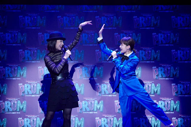 霧矢大夢（左）と葵わかな