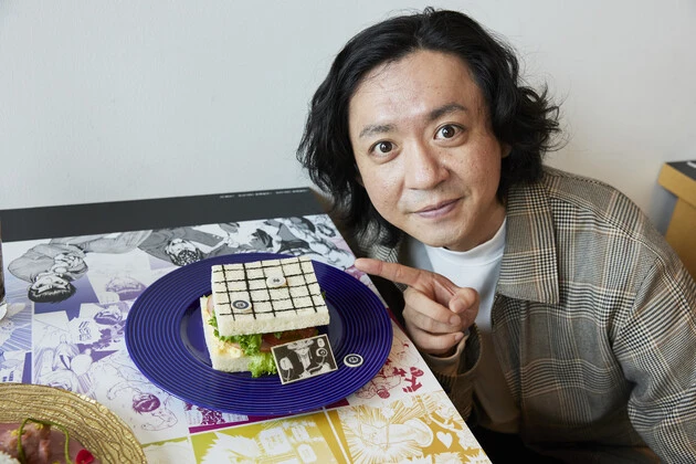 コラボカフェにも冨樫作品にまつわる様々なメニューが。野澤さんが一番気になったのは「この局、何か賭けるか」メルエムの軍儀サンドイッチ