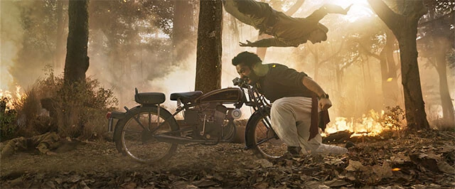 『RRR』©2021 DVV ENTERTAINMENTS LLP.ALL RIGHTS RESERVED.