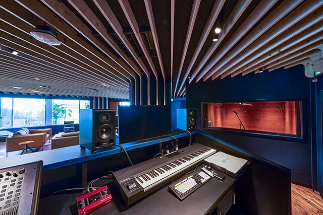 レコーディングだけでなく、オンラインイベントにも使える4階フロア(写真提供/Amazon Music)