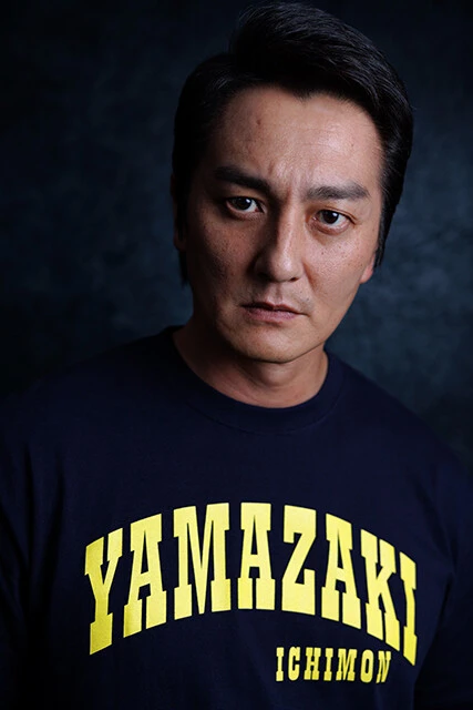 主人公を演じている俳優の本宮泰風さん