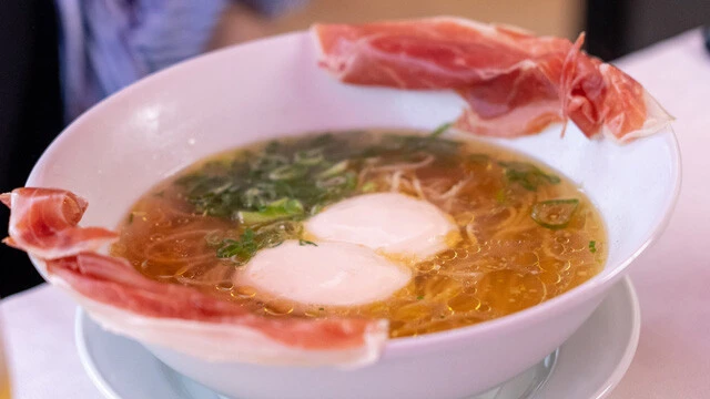 『らぁ麺生ハムフロマージュ』（１２８０円・税込）