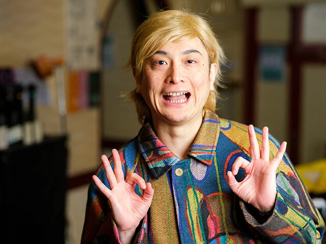 ＃８　香取慎吾　２０１５年大みそかの『絶対に笑ってはいけない名探偵２４時』で、このものまねを披露し、松本人志と初共演