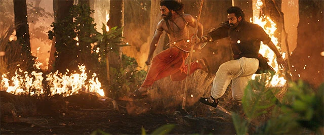 『RRR』©2021 DVV ENTERTAINMENTS LLP.ALL RIGHTS RESERVED.