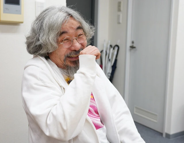 ちなみに今回の取材には15分遅刻した安齋さん。本人と事務所の方いわく「それでも以前よりかなり改善している」とのこと