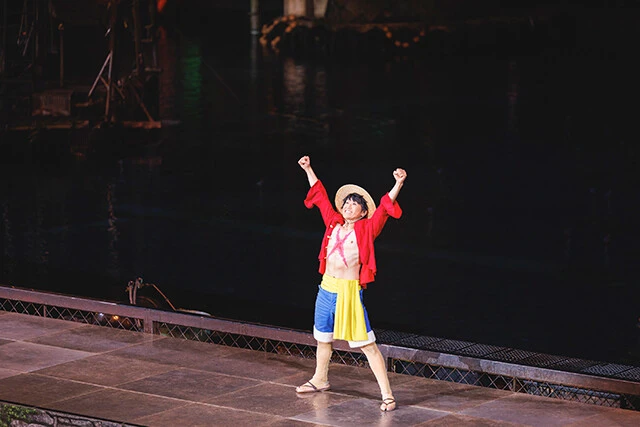 The audience explodes with excitement as Luffy appears