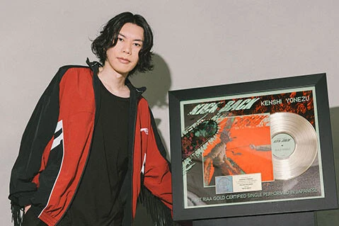 『チェンソーマン』主題歌が日本語詞初のアメリカレコード協会ゴールド認定！　日本の"アニソン"は世界制覇できるのか？　