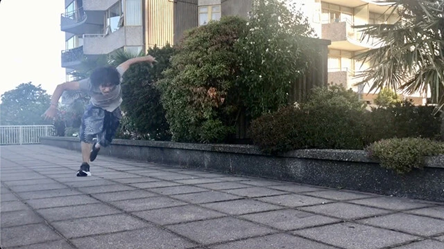 ヴェノムのような巨大な生き物が暴れ回る動きや、スパイダーマンの高層ビルの上などでのアクションはスタントマンにもできないため、モーションキャプチャーよりも手付けのCGアニメーションで作られることが多い